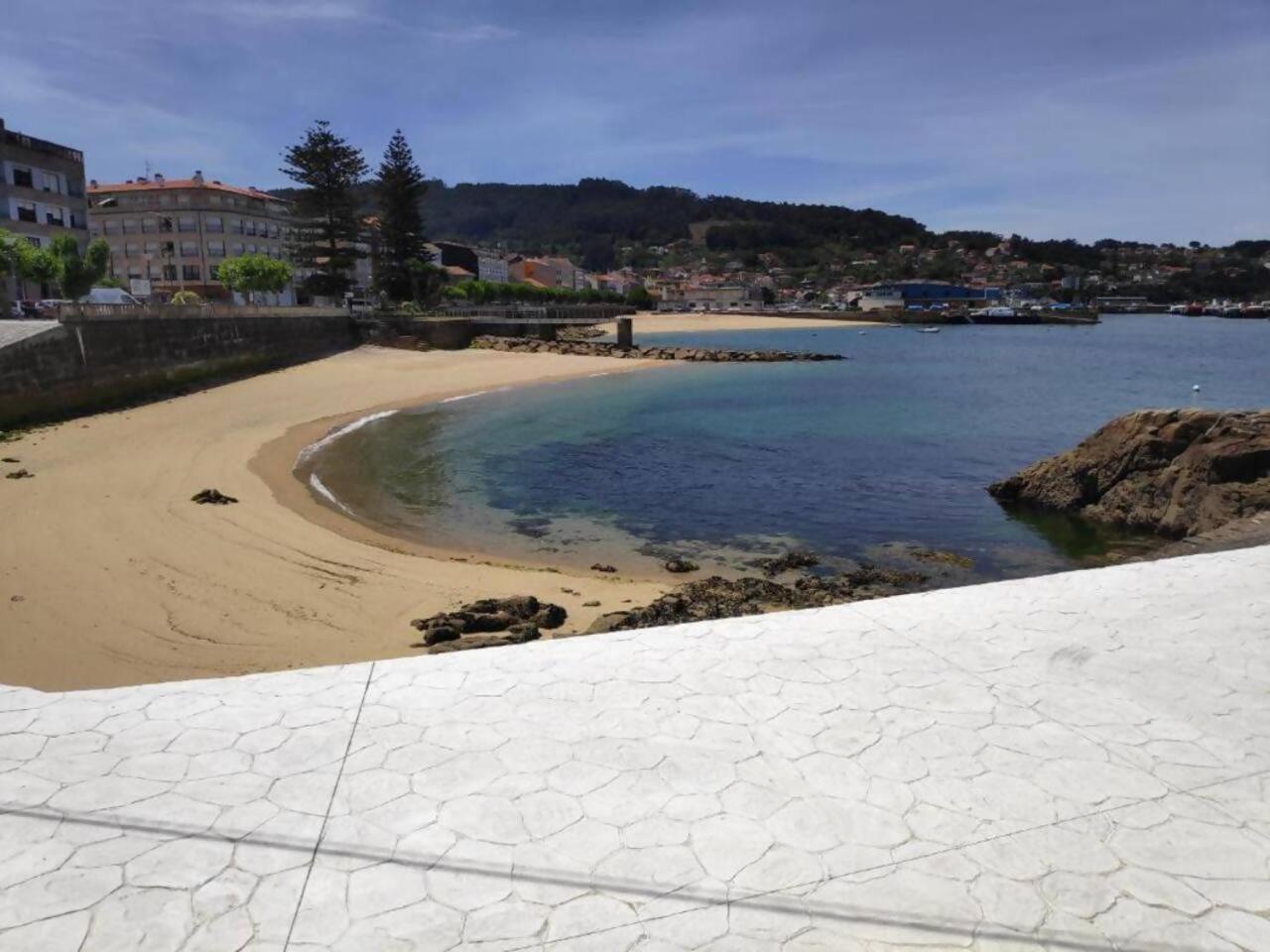 Apartamento Centrico Cerca De La Playa Bueu Exterior foto
