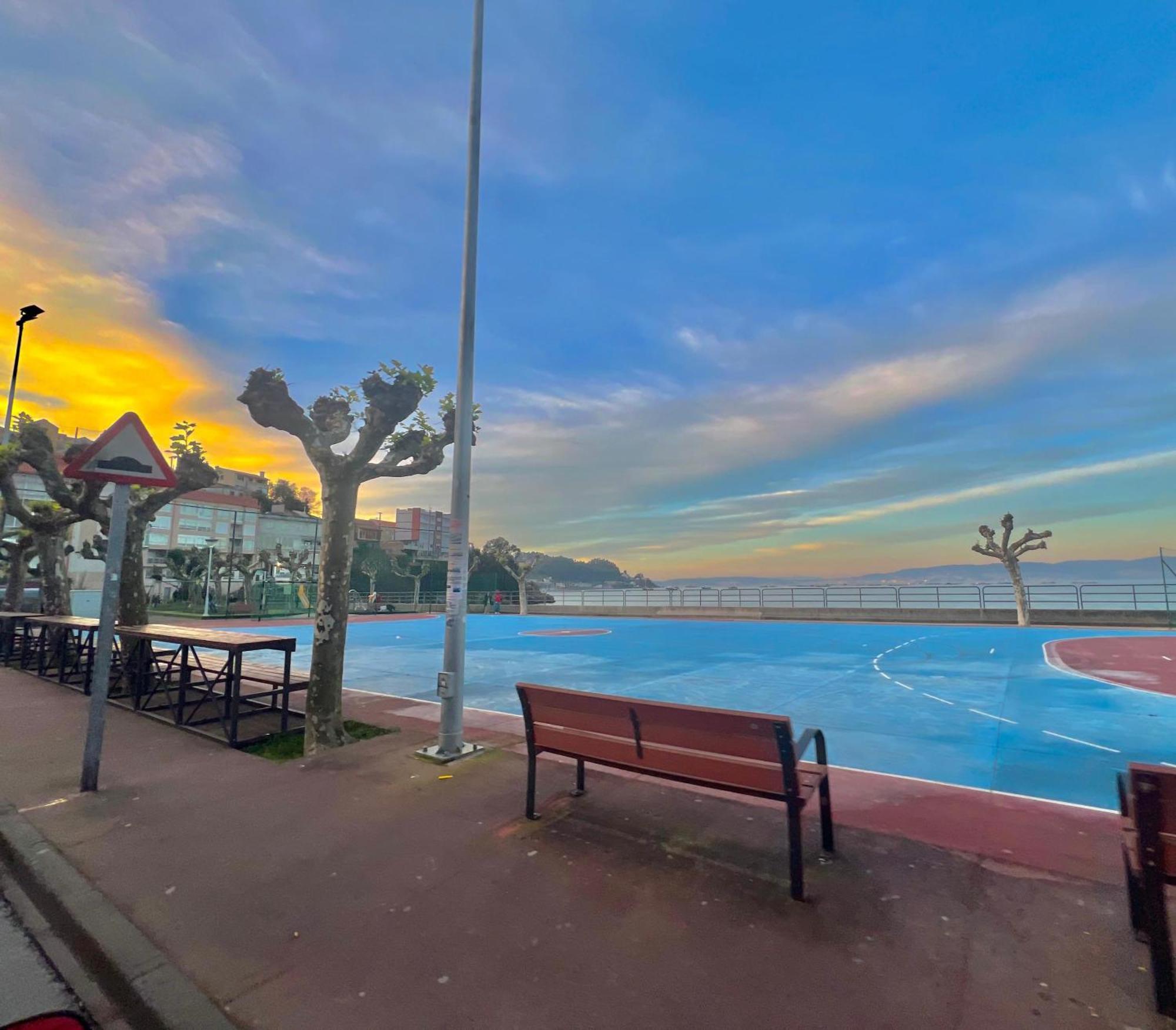 Apartamento Centrico Cerca De La Playa Bueu Exterior foto